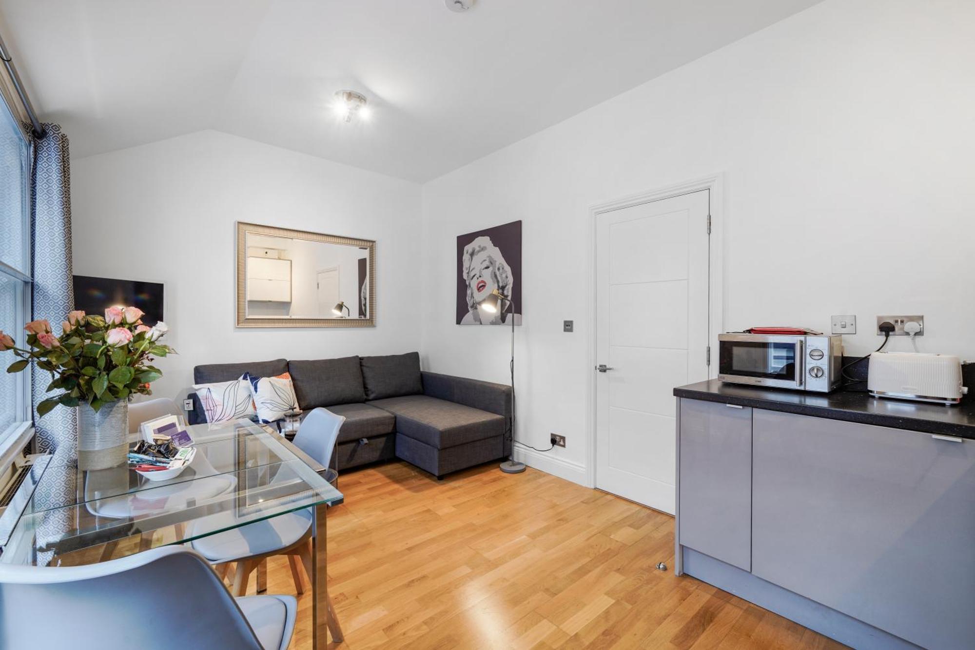 Apt 4, Soho Apartments 2Nd Floor By Indigo Flats London Exterior photo
